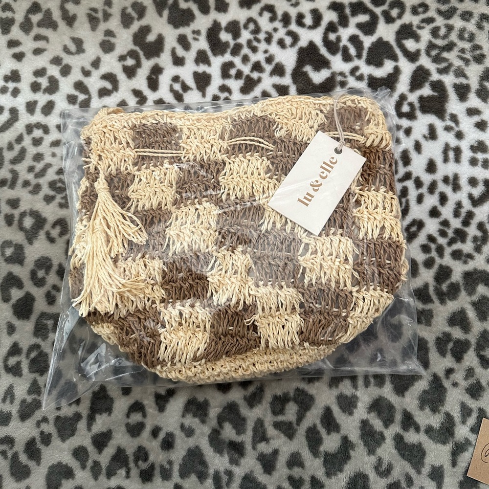 Lu & Elle The Sundrift Tassel Bucket Bag Handwoven Natural Tones Checkered - Picture 15 of 17